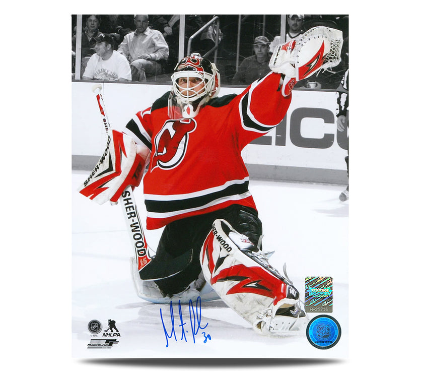 Martin Brodeur Signed New Jersey Devils Goalie Spotlight 8X10 Photo