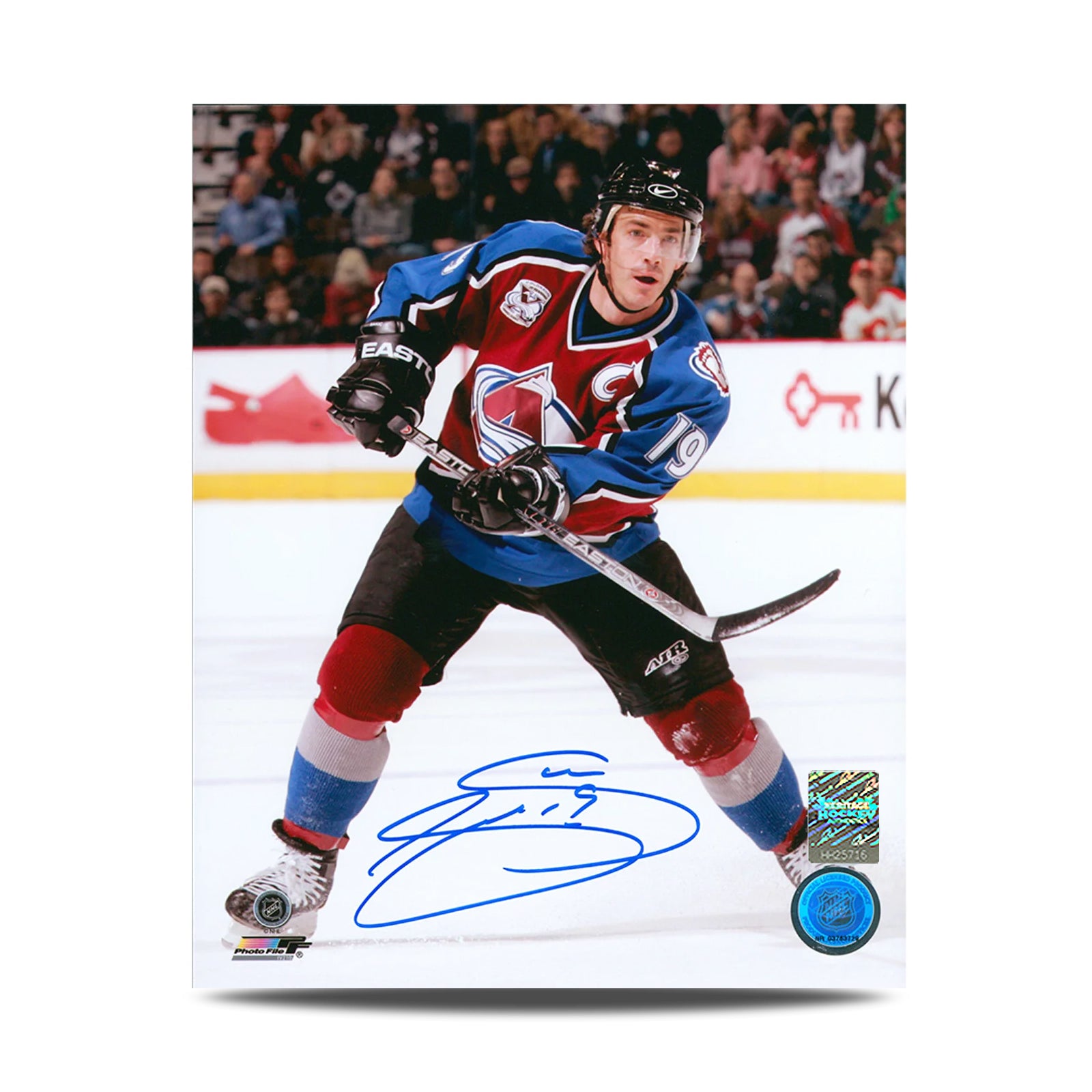 Joe Sakic Signed Colorado Avalanche Captain 8X10 Photo