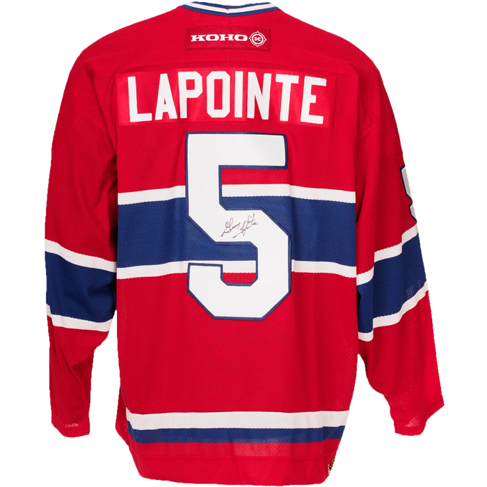 Guy Lapointe a signé le maillot des Canadiens de Montréal