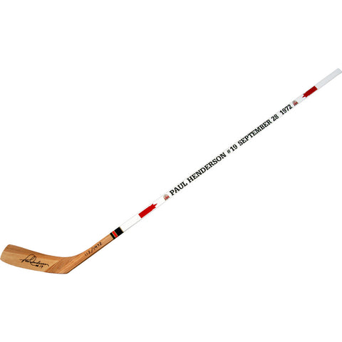 Paul Henderson a signé un bâton de hockey en édition limitée d'Équipe Canada 1972